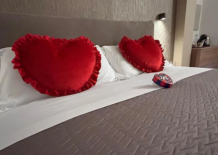 Cavour 225 Готель типу 